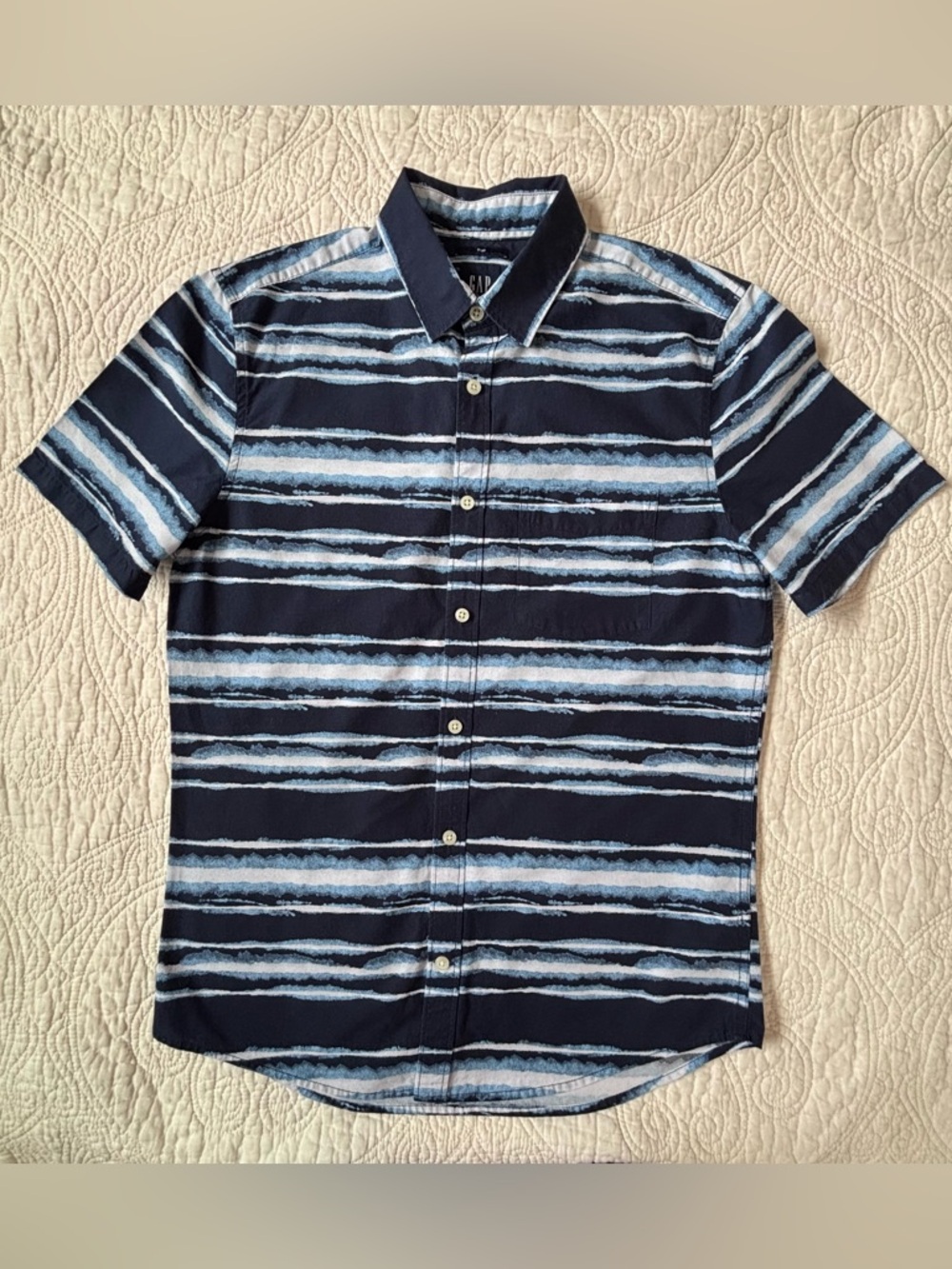Like new Gap cotton shirt short sleeves size S navy white and light blue tie dye